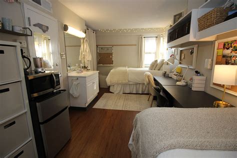 Traditional Double Room Dorm Room Layouts Dorm Room Inspiration