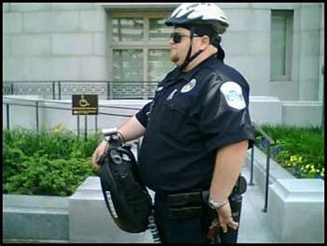 Funny And Amazing No1 Qualified Police Officers Funny Photos