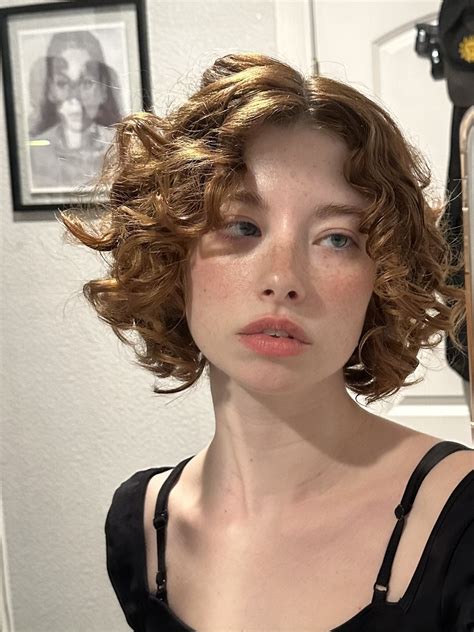 Short N Curly Redhead With Freckles ~ Rsexpots