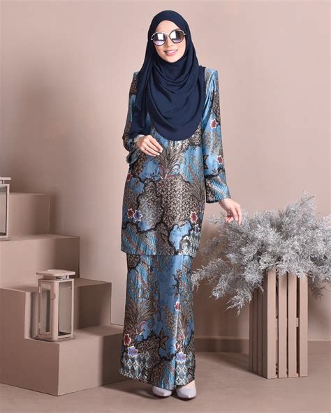 Baju Kurung Batik Satin Silk Najiha Sea Blue Muslimahclothingcom