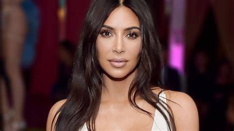 Kim Kardashian Gets Body Shamed For Her Gangrene Toenails Allure