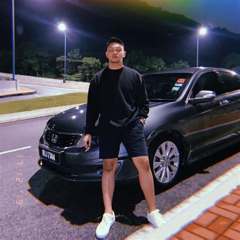 Mengakui sudah bersedia mengakhiri zaman bujang, syafiq farhain tidak menolak andai dipertemukan jodoh dalam masa terdekat berikutan usianya kini seakan sesuai untuk berumah tangga. Biodata Syazwan Emir Razak, Adik Pelakon Syafiq Kyle ...