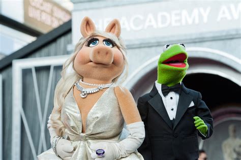 Kermit The Frog And Miss Piggy Break Up