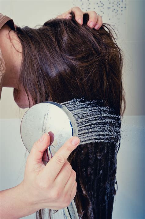 There are few things that you need to keep in mind well, you must not wash hair before dyeing, since washing can eliminate the natural oils of the hair that protects the scalp during the coloring procedure. Invaluable Tips for Using a Clarifying Shampoo to Remove ...