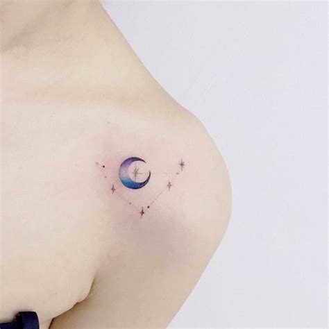 60 Simple Moon Tattoos Ideas With Meanings