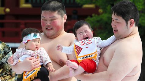 Sumo Wrestlers Make Babies Cry At Naki Sumo Festival YouTube