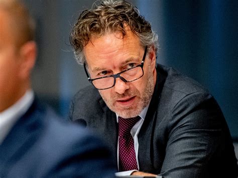 Wybren ridley van haga (den haag, 31 januari 1967) is een nederlands politicus namens forum voor democratie (fvd). Verstoten VVD'er Van Haga is lid geworden van Thierry ...