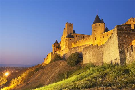 Inhabited since the neolithic, carcassonne is located in the plain of the aude between historic trade routes. Carcassonne travel | Languedoc-Roussillon, France - Lonely Planet