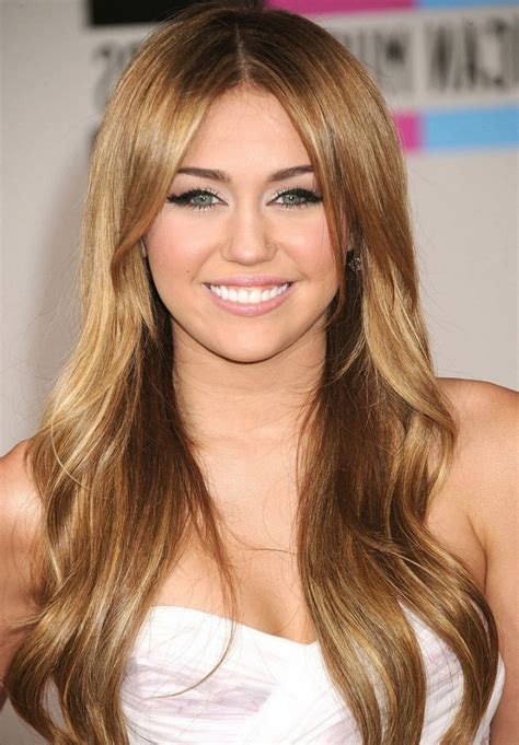 Best Light Brown Hairstyle Ideas With Some Highlights Lightest Brown Hair Color Hair