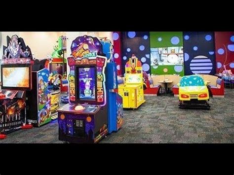 Cheese is a chain of american family entertainment center restaurants based in irving, texas. Chuck E Cheese Indoor Playground and Activities for Kids ...