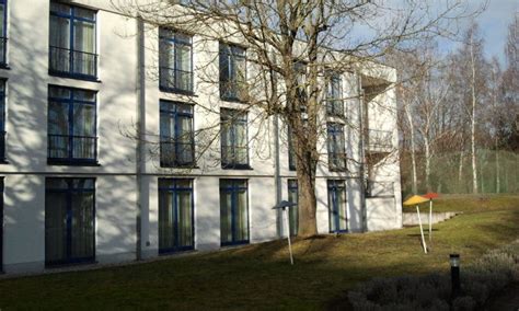 Compare hotel prices and find an amazing price for the an der therme haus 1 hotel in bad sulza. "Hotel Außenansicht" Hotel an der Therme - Haus 1 / 2 / 3 ...
