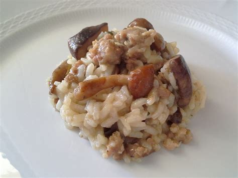 Check spelling or type a new query. Risotto con funghi misti e salsiccia - Primi - Zucchero ...