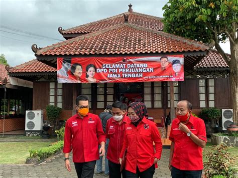 Developing globally talented leaders of vision. PDIP Purbalingga Solid dan Siap Menangkan Tiwi-Dono di ...