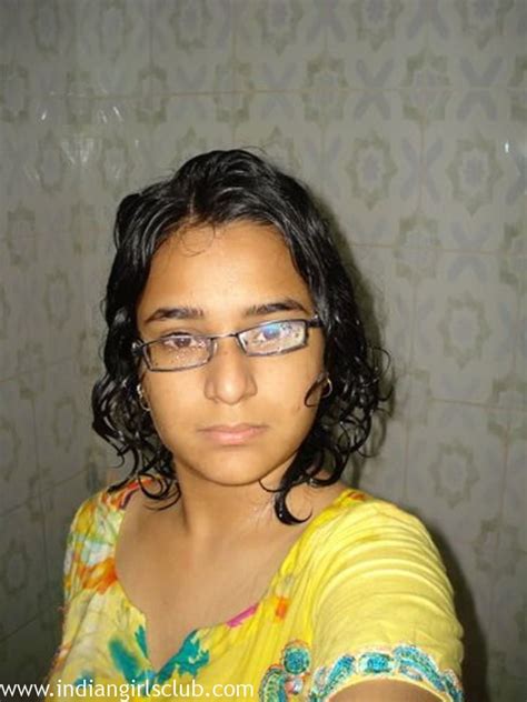 beautiful indian college girl shower nude selfie indian girls club