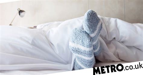 Doctor Explains Why We Should All Wear Socks In Bed To Help Us Sleep
