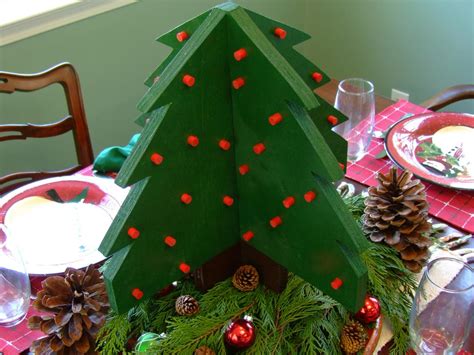 How To Build A Wooden Christmas Tree Centerpiece How Tos Diy