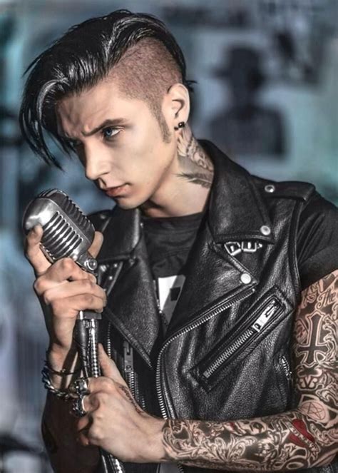He dyes it black though. andy biersack | 2048