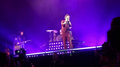 Harry Styles - Woman - Live on Tour Antwerp - YouTube