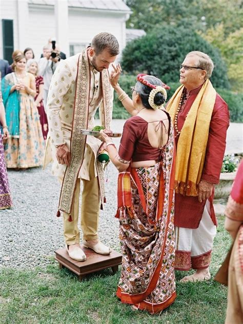 9 Hindu Wedding Traditions You Should Understand
