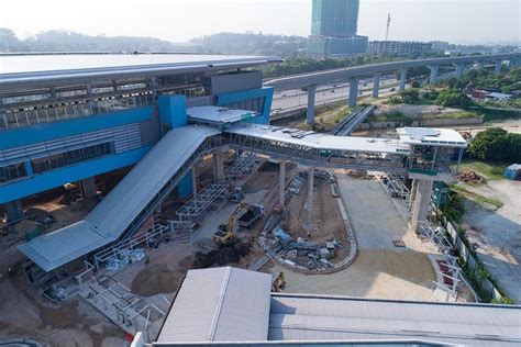 Concourse level of batu 11 cheras station. Pictures of Batu 11 Cheras MRT Station during construction ...