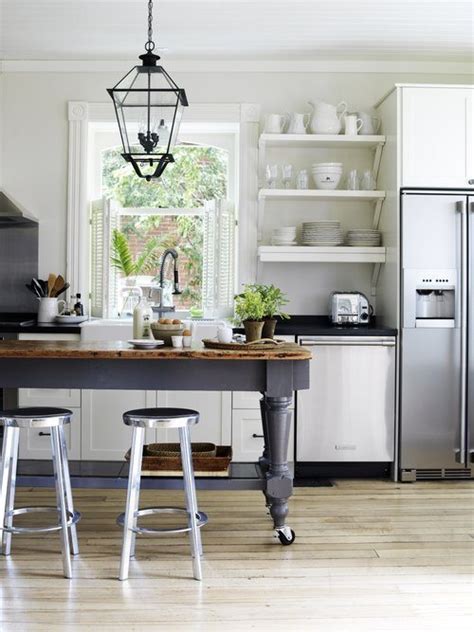 One of the advantages of my graying beard is that i can say things that aren't, like, totally hip, and get away with it! 14 Times They Got Kitchen Islands Right | Buy This Cook That