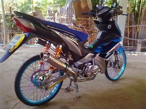 Modifikasi motor revo absolut kumpulan foto modifikasi motor revo lama terlengkap of modifikasi motor revo absolut 1, image source: Modifikasi Revo Lama