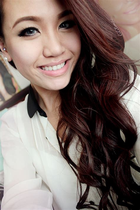 While the deep shade of mahogany acts as a base, bright streaks of copper accent it to create a fiery effect. mahogany hair color pictures - Google Search | Hair color ...