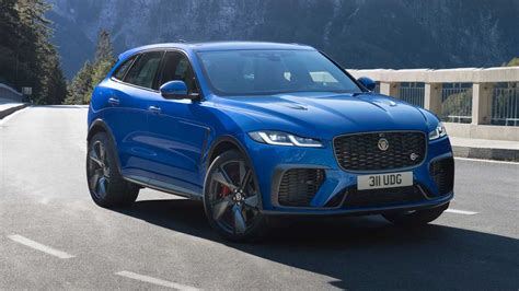 Jaguar south africa says the performance flagship is available to order already with a starting price of r1 835 700. Der Jaguar F-Pace SVR (2021) ist jetzt schneller und ...