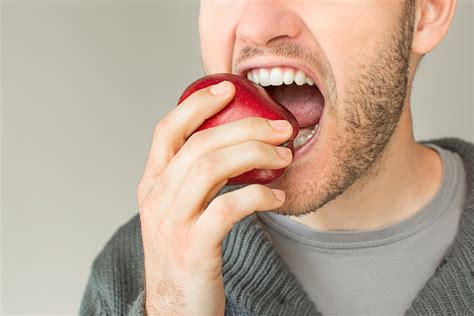 4 reasons to chew slower gentle dental care