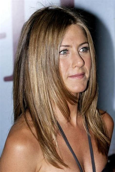 May 25, 2021 · jennifer aniston: Die Frisuren von Jennifer Aniston | Bild 23 von 41 ...
