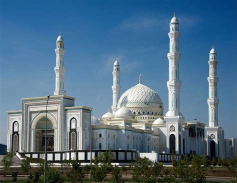 Kazakhstan Unveils Central Asia S Largest Mosque