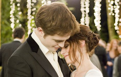Four New Wedding Scene Images From Twilight Breaking Dawn Part 1 Heyuguys