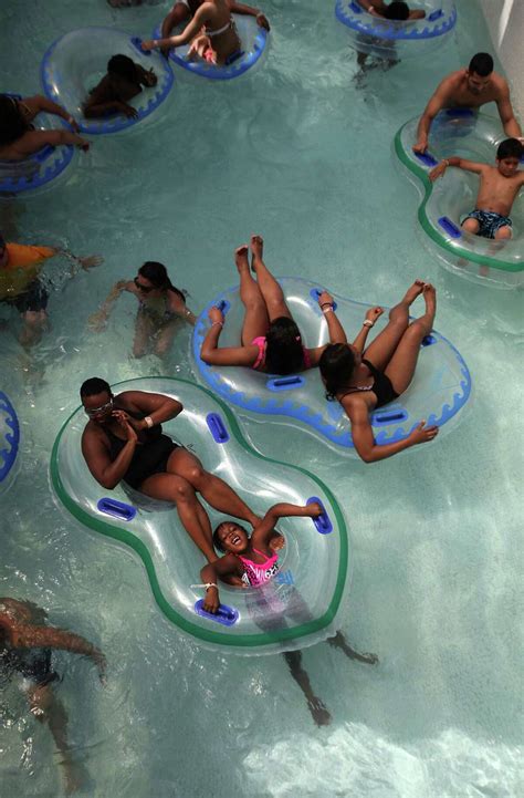 Texas Schlitterbahn cited for death of lifeguard in wave generator