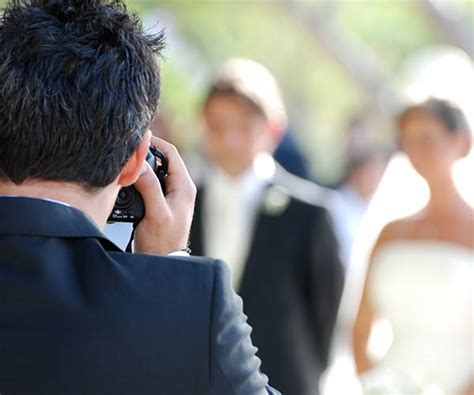 The 7 Worst Wedding Photo Mistakes Couples Can Make According To