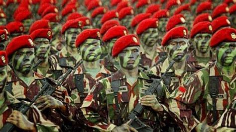 Baret Merah TNI: Fakta dan Mitos
