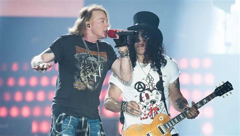 Slash Reflects On How He Reconciled With Axl Rose Years After Gnr