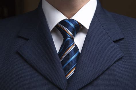 Mens Tie Guide Types Of Ties How To Tie Them And When To Wear Them