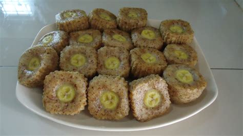 Sebut sahaja resepi kek butter cheese, terus terbayang kek yang cukup lembut , cukup ringan dan boleh dikatakan ianya cair di dalam mulut. Zara ♥ Baking: RESEPI APAM PISANG GEBU ...