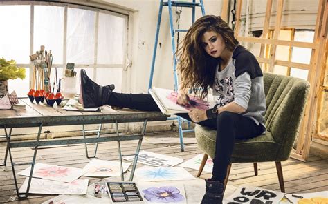 Wallpaper Sitting Selena Gomez Fashion Spring Skinny Jeans