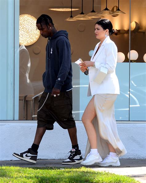 Reality television series keeping up with the kardashians. KYLIE JENNER and Travis Scott Out Shopping in West ...