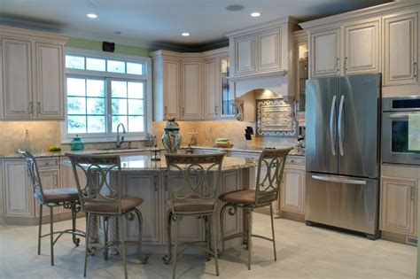 Come visit our new showroom located in westbury, ny. Shore House, Lavalette, NJ - Traditional - Kitchen - New York - by Robinwood Kitchens | Houzz