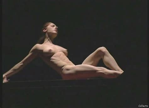 Forumophilia PORN FORUM Erotic ART Nude Performance Naked On