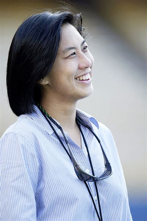Who Is Kim Ng 5 Things On The First Female Mlb General Manager