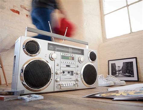 Gpo Brooklyn Is A Retro Boombox That Can Connect Via Bluetooth