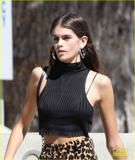 Full Sized Photo Of Kaia Gerber Shows Off Her Weekend Style In California 06 Photo 3969850