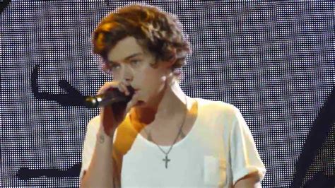 One Direction Teenage Dirtbag Cover London 23022013 Evening 5th Row