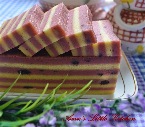 Maybe you would like to learn more about one of these? AMIE'S LITTLE KITCHEN: Kek Lapis Blueberry Cheese