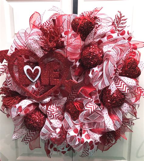 Pin By Dee Vuley On Door Wreaths Valentine Wreath Diy