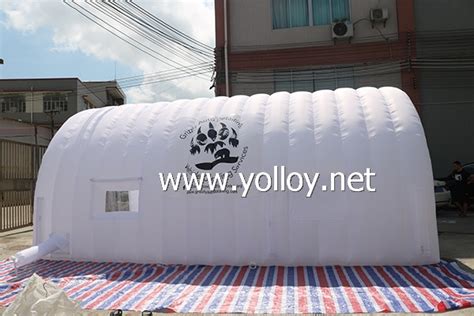 This car canopy kit includes everything you need to set up your vehicle cover, including galvanized steel connectors with eye bolts, bungee ties, footplates and bar braces. Yolloy Mobile inflatable car wash tent canopy for sale
