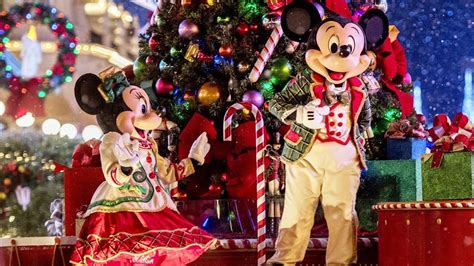 Videos Mickeys Once Upon A Christmastime Parade And Other Very Merry Fun